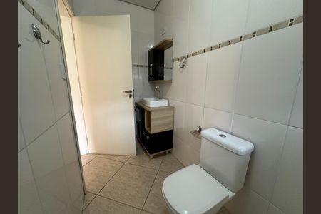 Casa para alugar com 85m², 2 quartos e sem vaga Casa para alugar com 85m², 2 quartos e sem vagaBanheiro da Suíte