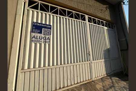 Casa para alugar com 85m², 2 quartos e sem vaga Casa para alugar com 85m², 2 quartos e sem vagaFachada