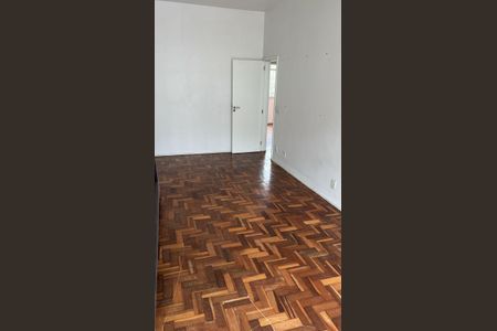 Quarto de apartamento para alugar com 3 quartos, 80m² em Botafogo, Rio de Janeiro