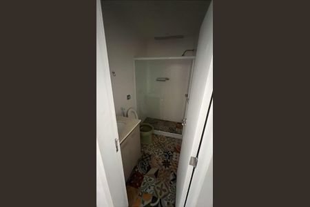 Banheiro de apartamento para alugar com 3 quartos, 80m² em Botafogo, Rio de Janeiro