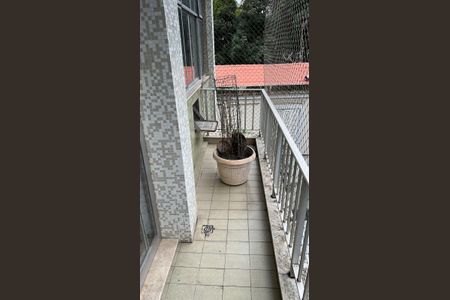 Apartamento para alugar com 80m², 3 quartos e sem vagaVaranda