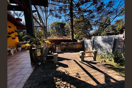 Casa à venda com 600m², 4 quartos e 6 vagas Casa à venda com 600m², 4 quartos e 6 vagasCanil