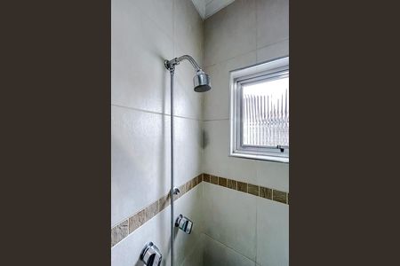 Casa para alugar com 150m², 3 quartos e 2 vagasBanheiro