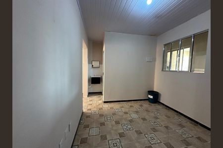 Casa para alugar com 45m², 1 quarto e sem vaga Casa para alugar com 45m², 1 quarto e sem vagaSala