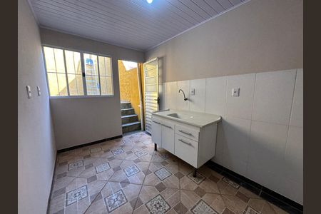 Casa para alugar com 45m², 1 quarto e sem vaga Casa para alugar com 45m², 1 quarto e sem vagaCozinha