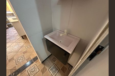 Casa para alugar com 45m², 1 quarto e sem vaga Casa para alugar com 45m², 1 quarto e sem vagaBanheiro