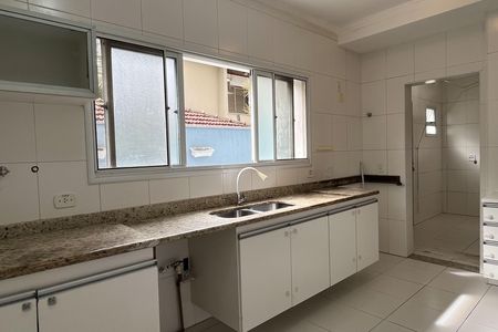 Casa para alugar com 166m², 3 quartos e 4 vagas Casa para alugar com 166m², 3 quartos e 4 vagasCozinha