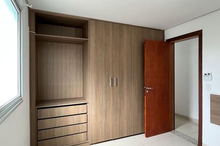 Casa para alugar com 166m², 3 quartos e 4 vagas Casa para alugar com 166m², 3 quartos e 4 vagasQuarto 3