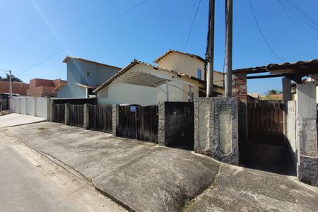 Casa para alugar com 70m², 2 quartos e 1 vaga Casa para alugar com 70m², 2 quartos e 1 vagaFachada