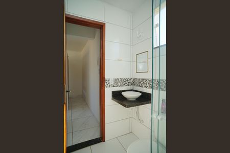 Casa para alugar com 70m², 2 quartos e 1 vaga Casa para alugar com 70m², 2 quartos e 1 vagaBanheiro do Quarto 2
