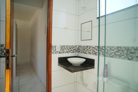 Casa para alugar com 70m², 2 quartos e 1 vaga Casa para alugar com 70m², 2 quartos e 1 vagaBanheiro do Quarto 2