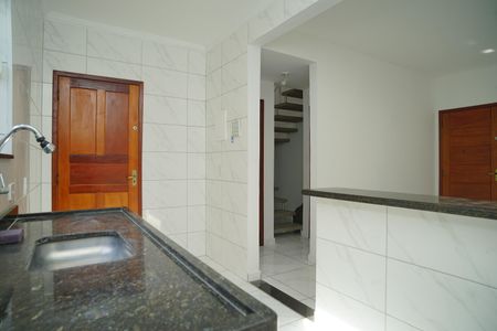 Cozinha de casa para alugar com 2 quartos, 70m² em Parque Nanci, Maricá