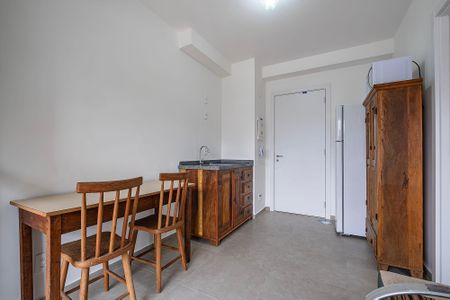 Studio para alugar com 25m², 1 quarto e sem vaga Studio para alugar com 25m², 1 quarto e sem vagaSala/Cozinha
