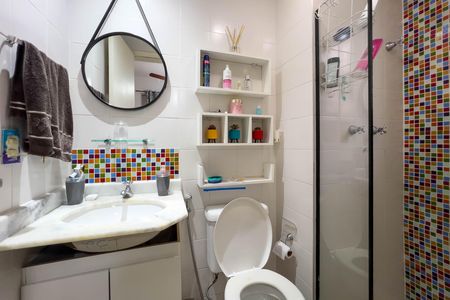 Banheiro do quarto 1 de apartamento para alugar com 3 quartos, 70m² em Cambuci, São Paulo