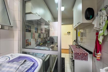 Apartamento à venda com 70m², 3 quartos e 1 vaga Apartamento à venda com 70m², 3 quartos e 1 vagaCozinha e área de serviço
