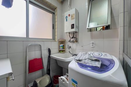Apartamento à venda com 70m², 3 quartos e 1 vaga Apartamento à venda com 70m², 3 quartos e 1 vagaCozinha e área de serviço