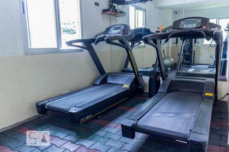 Apartamento à venda com 70m², 3 quartos e 1 vaga Apartamento à venda com 70m², 3 quartos e 1 vagaAcademia