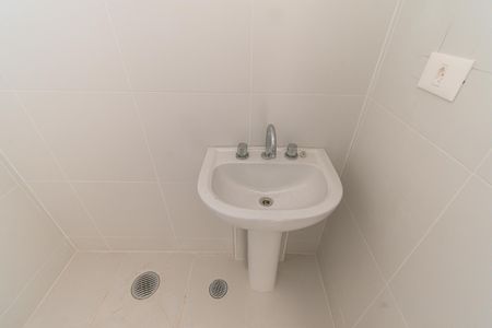 Apartamento à venda com 103m², 3 quartos e 1 vaga Apartamento à venda com 103m², 3 quartos e 1 vagaBanheiro da Suíte