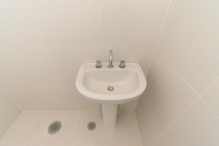 Apartamento à venda com 103m², 3 quartos e 1 vaga Apartamento à venda com 103m², 3 quartos e 1 vagaBanheiro 2
