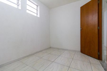 Quarto de casa para alugar com 1 quarto, 50m² em Penha de França, São Paulo