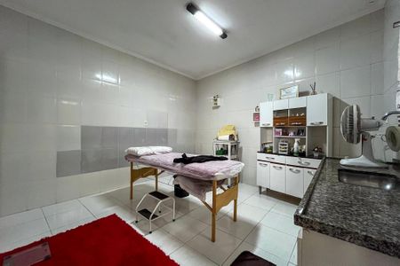 Casa para alugar com 450m², 3 quartos e 3 vagas Casa para alugar com 450m², 3 quartos e 3 vagasCasa 2 - Cozinha