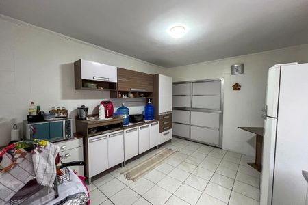Casa para alugar com 450m², 3 quartos e 3 vagas Casa para alugar com 450m², 3 quartos e 3 vagasCasa 1 - Cozinha