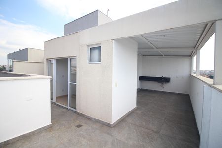 Apartamento à venda com 107m², 2 quartos e 2 vagasCobertura