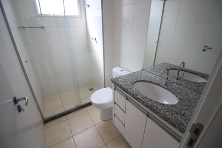 Apartamento à venda com 107m², 2 quartos e 2 vagasBanheiro 1