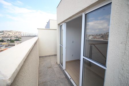 Apartamento à venda com 107m², 2 quartos e 2 vagasCobertura