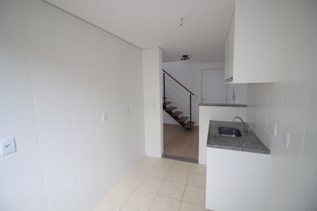 Apartamento à venda com 107m², 2 quartos e 2 vagasCozinha e Área de Serviço