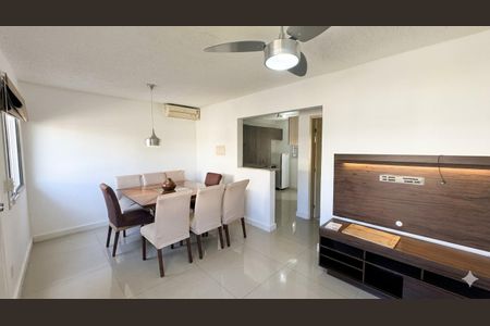 Sala de casa de condomínio à venda com 3 quartos, 100m² em Igara, Canoas