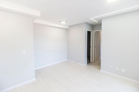 Sala  de casa para alugar com 2 quartos, 53m² em Votupoca, Barueri