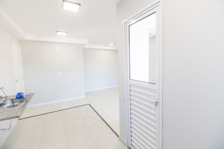 Casa para alugar com 53m², 2 quartos e 1 vagaÁrea de Serviço