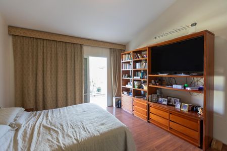 Casa de condomínio à venda com 630m², 6 quartos e 8 vagasSuíte 3