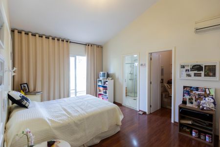 Casa de condomínio à venda com 630m², 6 quartos e 8 vagasSuíte 2