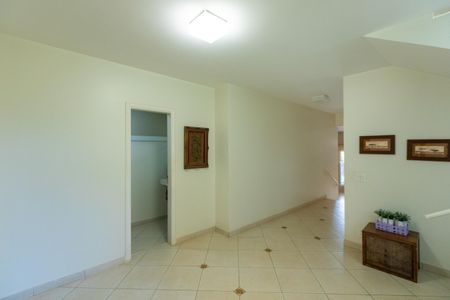 Casa de condomínio à venda com 630m², 6 quartos e 8 vagasHall de Entrada