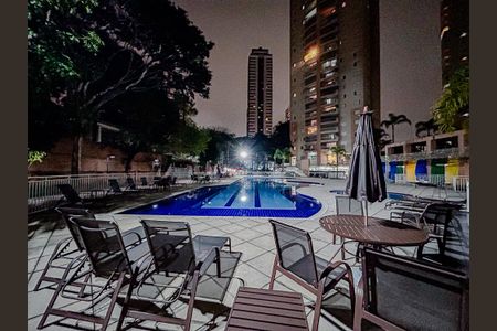 Apartamento à venda com 93m², 3 quartos e 2 vagasÁrea comum - Piscina