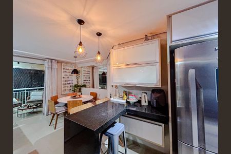Apartamento à venda com 93m², 3 quartos e 2 vagasCozinha