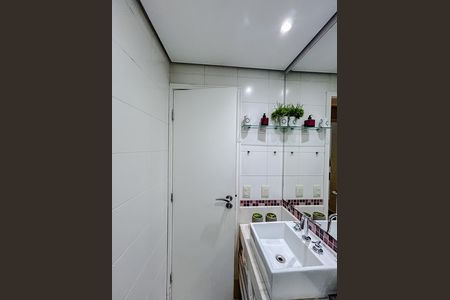 Apartamento à venda com 93m², 3 quartos e 2 vagasBanheiro
