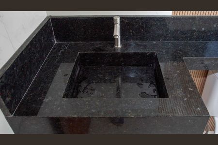 Casa de condomínio à venda com 66m², 2 quartos e 1 vagaBanheiro Suite 1