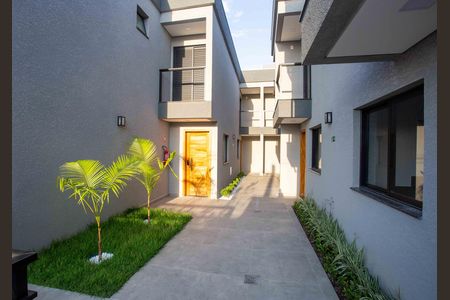 Casa de condomínio à venda com 66m², 2 quartos e 1 vagaÁrea comum