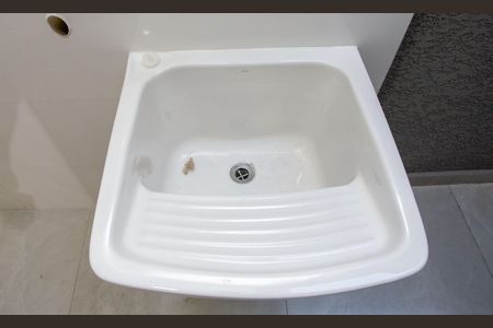 Casa de condomínio à venda com 66m², 2 quartos e 1 vagaÁrea de Serviço