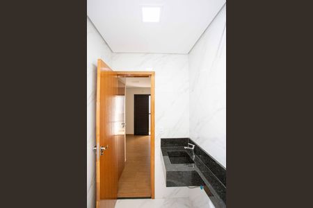 Casa de condomínio à venda com 66m², 2 quartos e 1 vagaBanheiro da Suíte 2