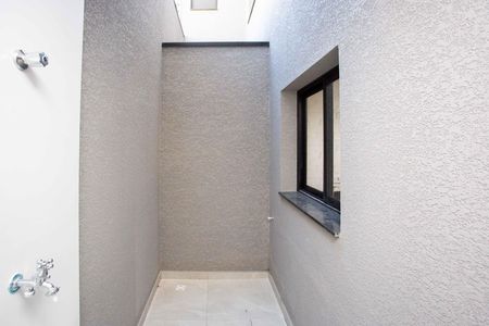 Casa de condomínio à venda com 66m², 2 quartos e 1 vagaÁrea de Serviço