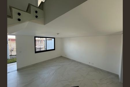 Casa à venda com 124m², 3 quartos e 2 vagas