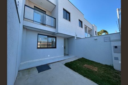 Casa à venda com 124m², 3 quartos e 2 vagas
