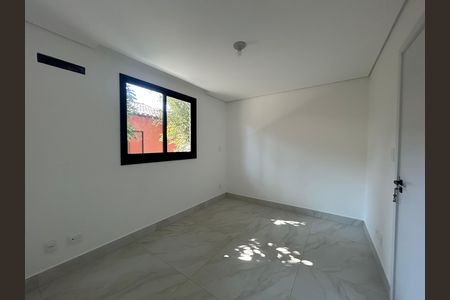 Casa à venda com 124m², 3 quartos e 2 vagas