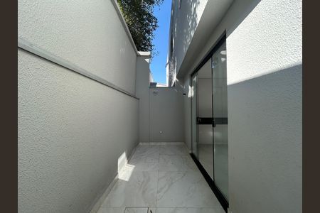 Casa à venda com 124m², 3 quartos e 2 vagas
