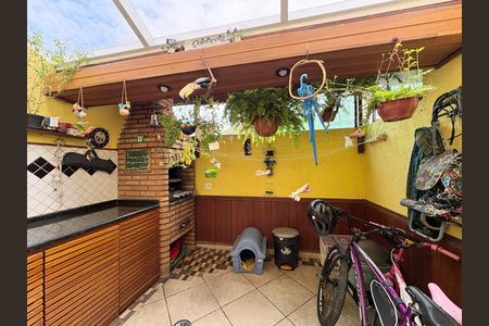 Casa de condomínio à venda com 100m², 2 quartos e 1 vagaÁrea de Serviço/ Churrasqueira 