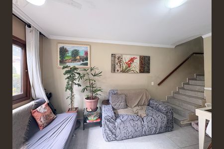 Sala de casa de condomínio à venda com 2 quartos, 100m² em Jardim Regina, São Paulo